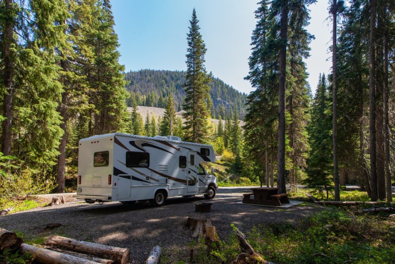 how much wind can an rv awning withstand