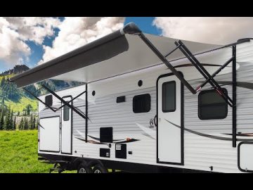 Carefree's Universal Replacement Canopy on a Solera Awning